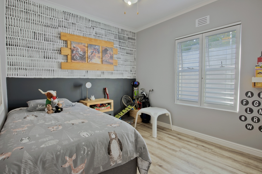 3 Bedroom Property for Sale in Sunningdale Western Cape